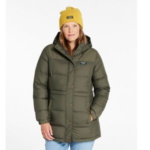 L.L. Bean Women's Dark Green Puffer Jacket